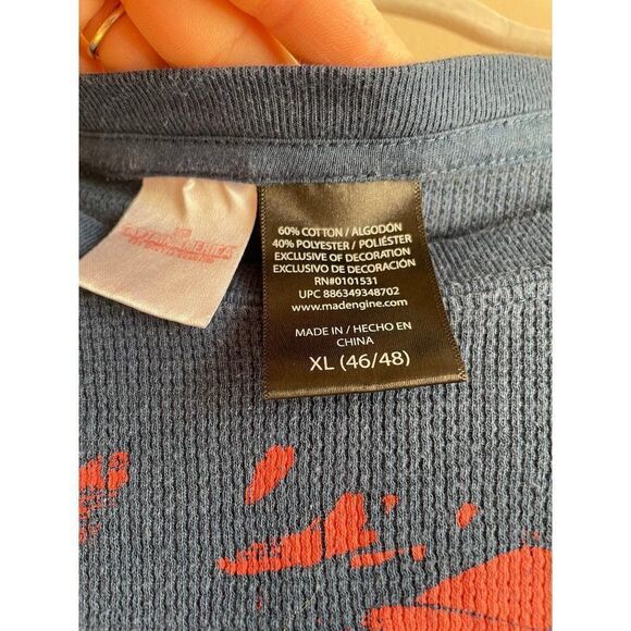 Mens' capt America long sleeve shirt - Picture 4 of 6